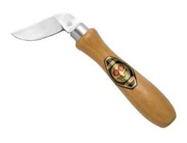 mit langer, breiter Klinge und schräger Schneide