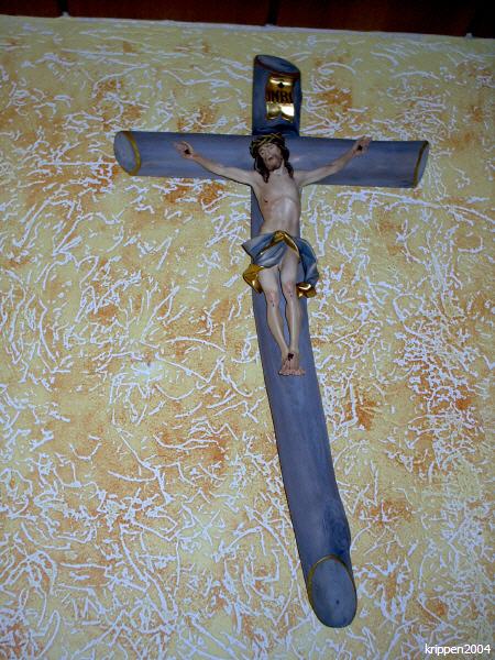 Kreuz aus Rundstammholz