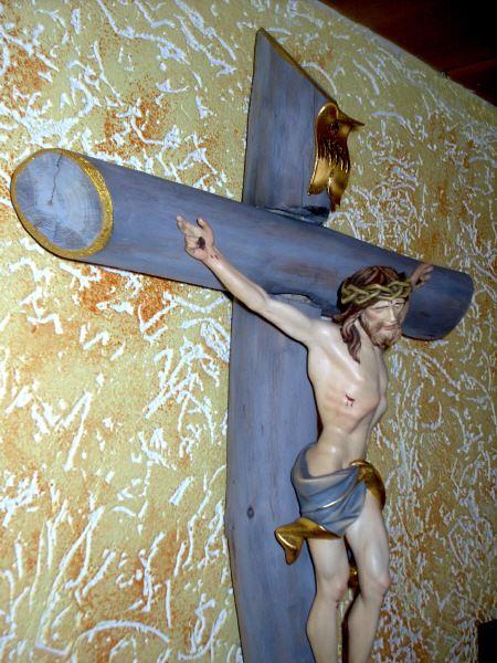 Kreuz aus Rundstammholz-2